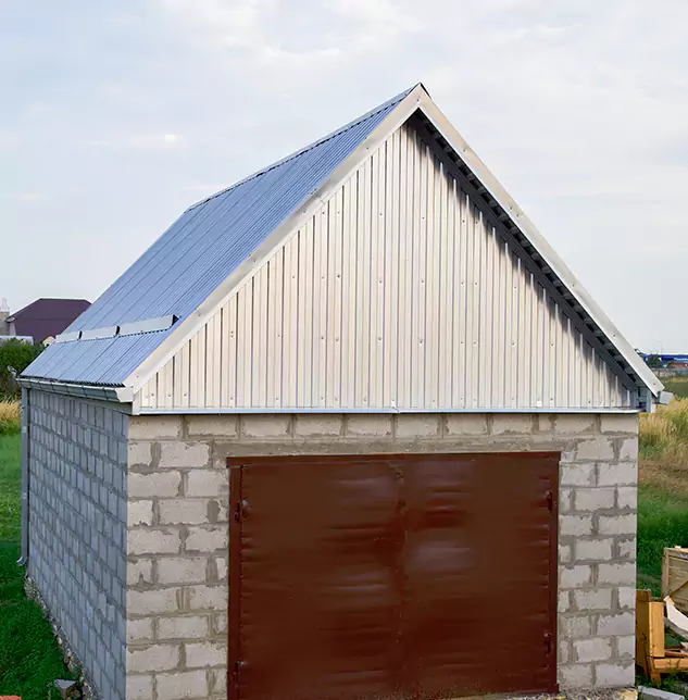 Trusted Garage Roof Repair Company: Keeping Auburn, WA Properties Sealed and Secure