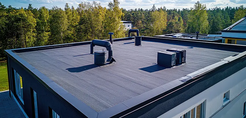 Professional Flat Roof Replacement Services in Auburn, WA