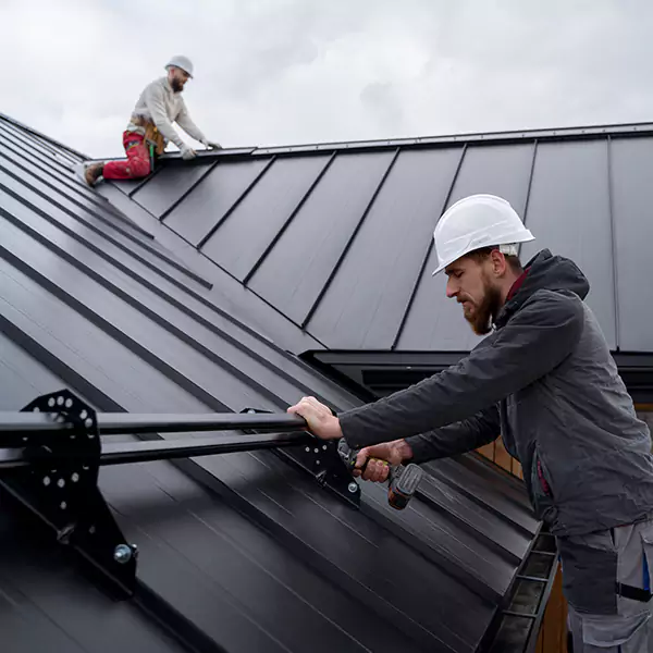 Why Auburn Property Owners Choose Auburn Roofing Contractors for Metal Roof Repair?