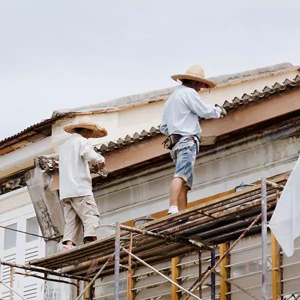 Why Auburn Homeowners Choose Auburn Roofing Contractors for Roof and Siding Repair?